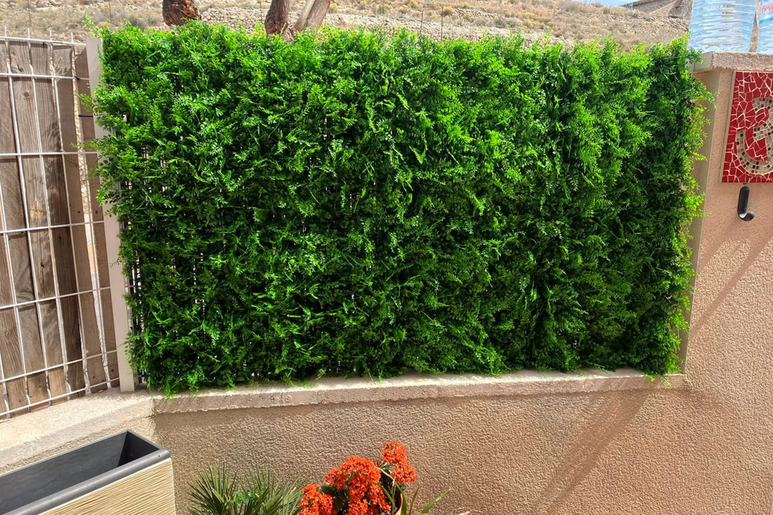 Cuanto dura un jardín vertical artificial