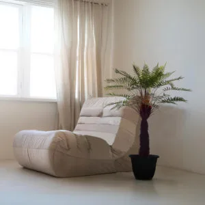 Decoración con palmera dicksonia artificial