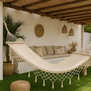 Hängematte im Freien auf Sansibar