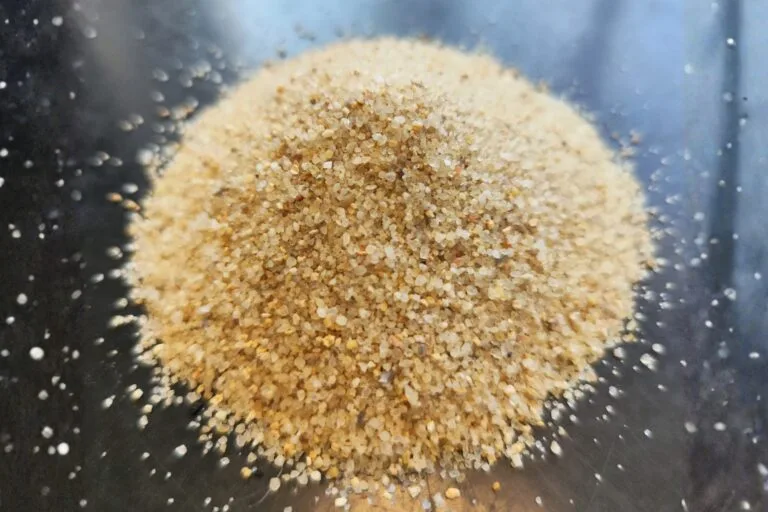 Silica sand
